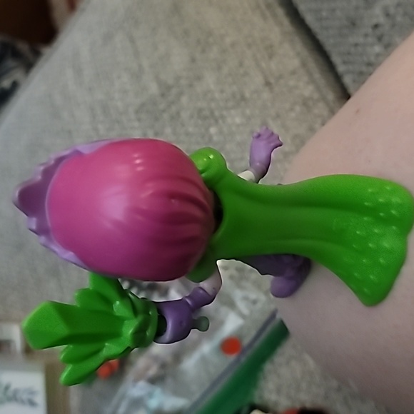 Kinder Maxi Elf Figurine - Picture 3 of 5